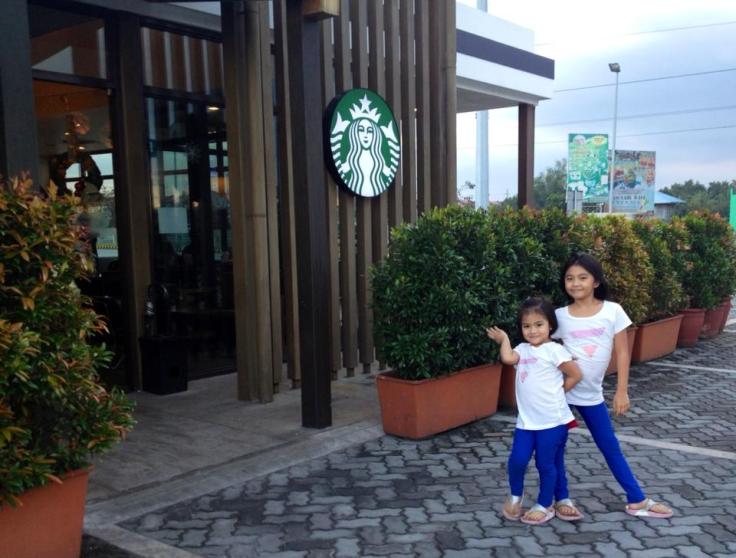 Abbey and Hannah Starbucks